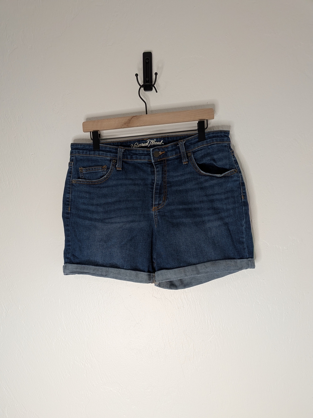 Universal Thread Dark Wash Rolled-Hem Denim Shorts